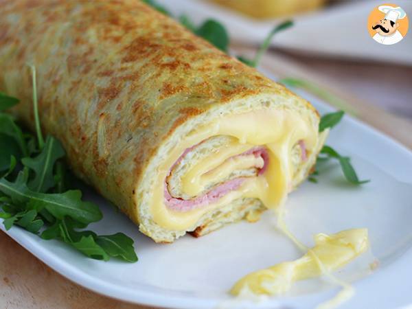 Potato roll with savoy raclette and ham - photo 3