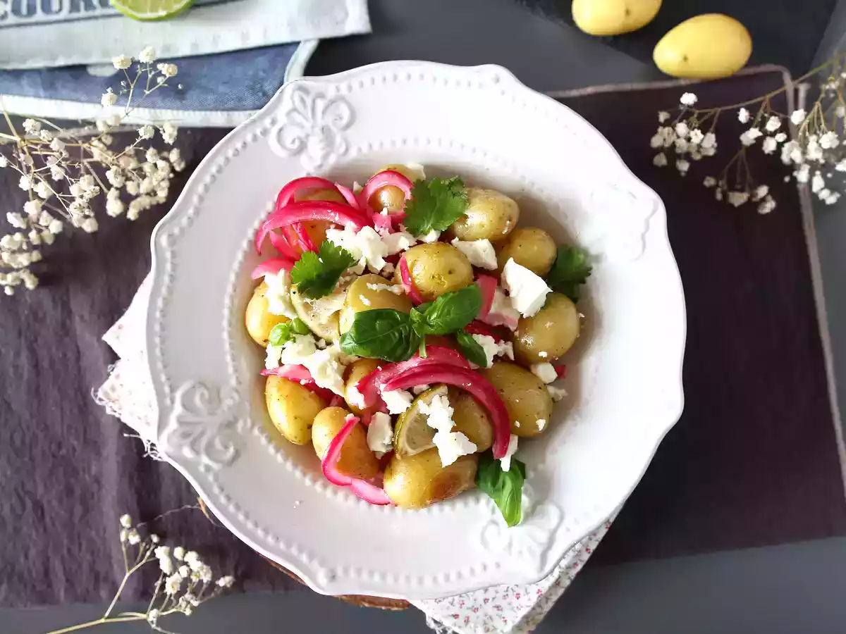 Potatoes in parchment with lemon and feta cheese - photo 2