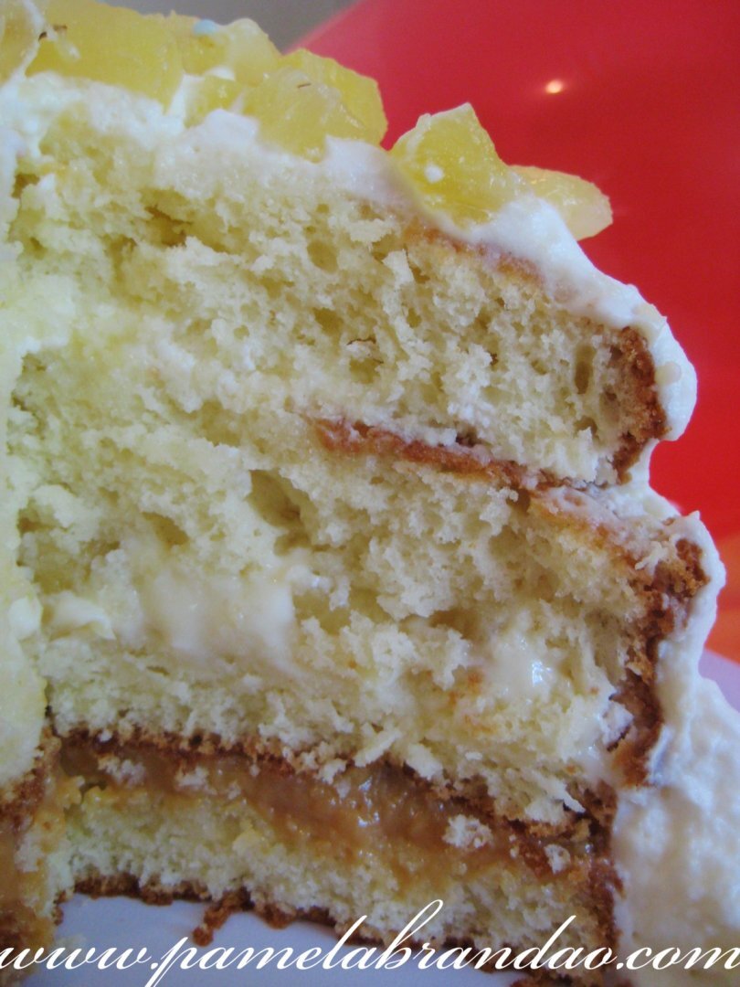 Pound cake with pineapple and dulce de leche filling Recipe Petitchef