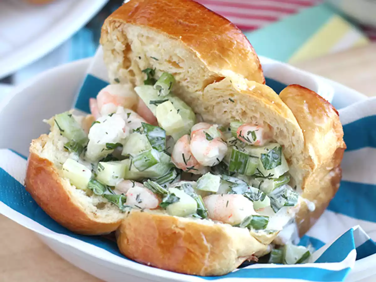 Prawn sandwich with brioche (prawn roll) - photo 5