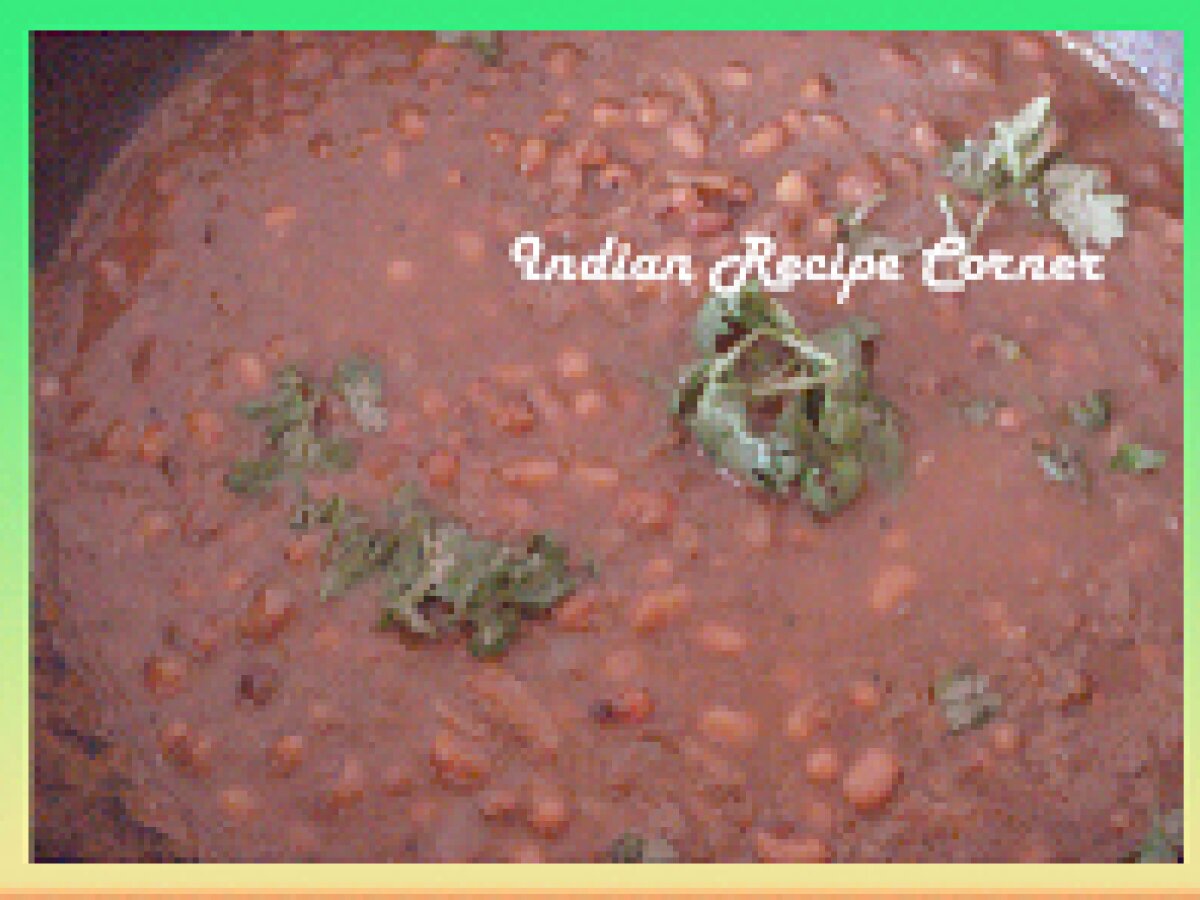 Pressure cooked cow pea ( thattapayiru) gravy