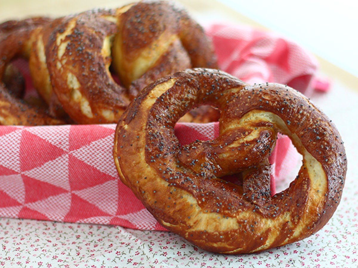 Pretzels - Video recipe!