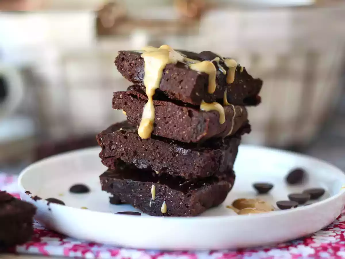 Protein brownies with whey, naturally gluten-free