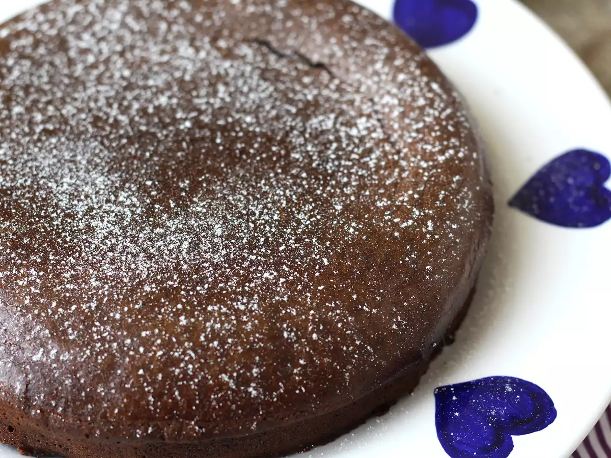 Protein-packed chocolate fudgy cake: an easy-to-make whey protein recipe - photo 5