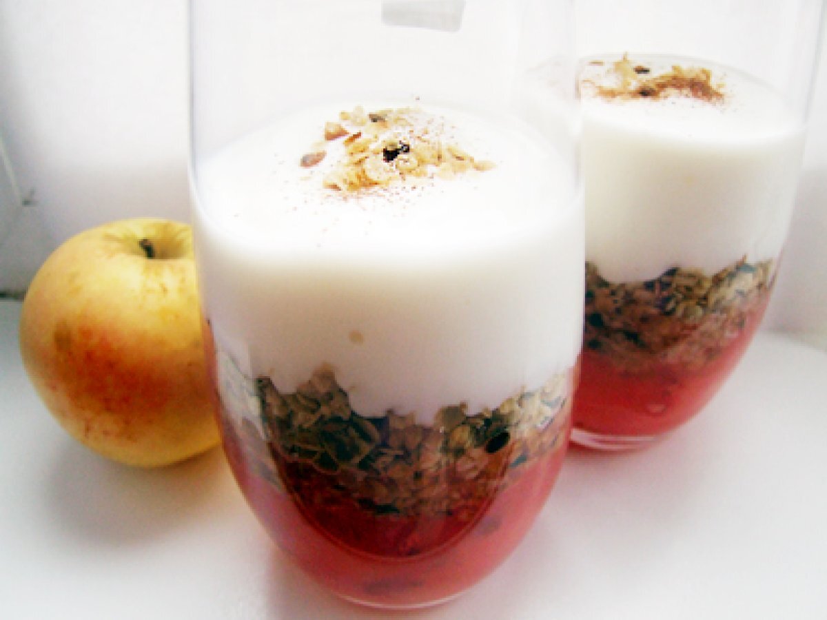 Proud Parents and Breastfeeding-safe Apple Pear Cranberry Parfait