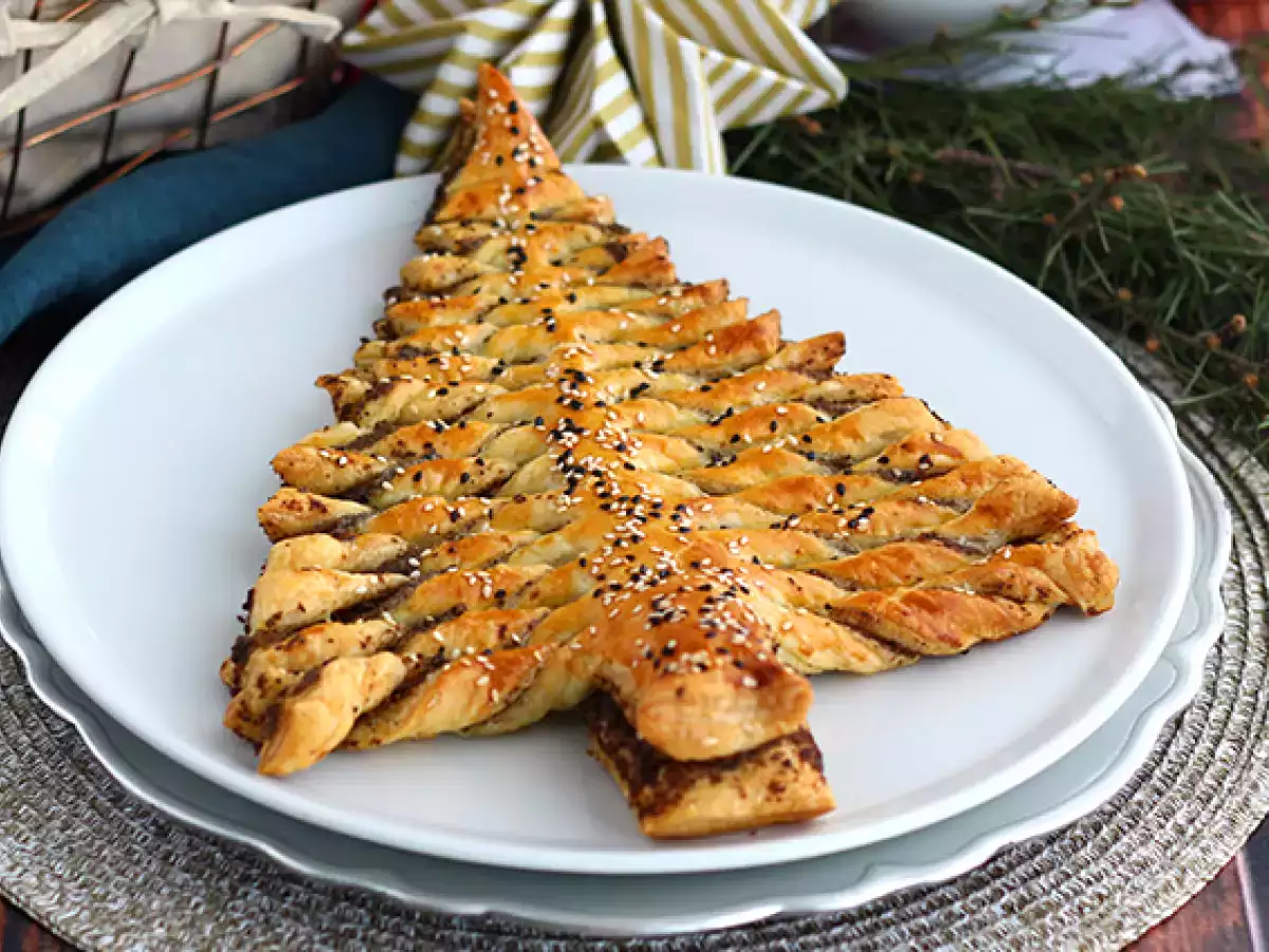 Puff Pastry Christmas Tree with Homemade Tapenade - photo 3