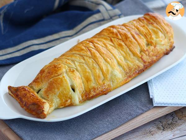 Puff pastry cod with spinach and mozzarella