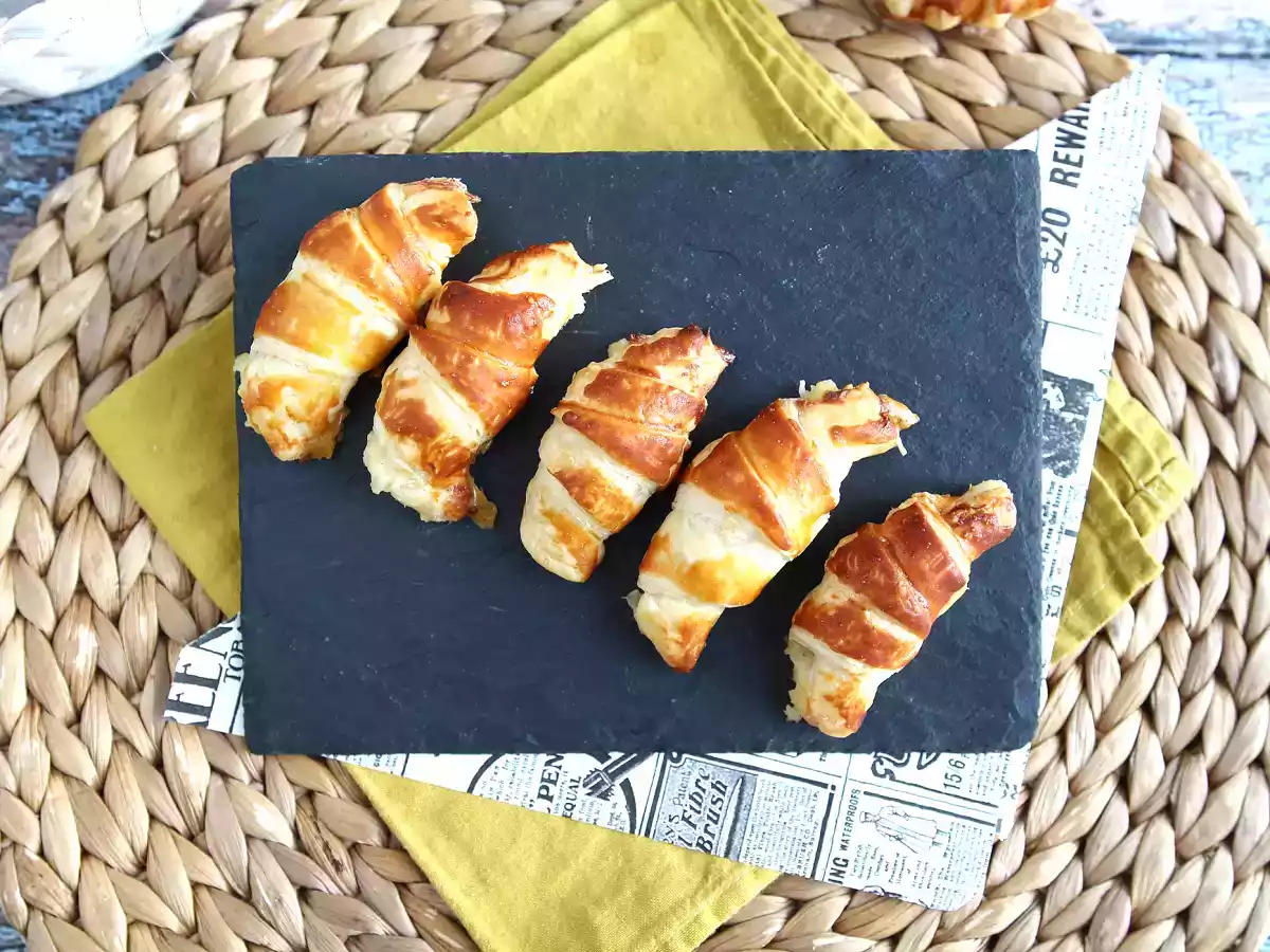 Puff pastry croissants with bechamel, ham, and cheese - photo 6