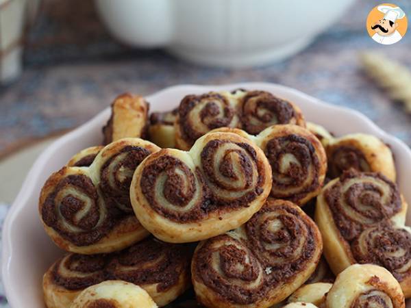 Puff pastry palmiers with chocolate spread - photo 3