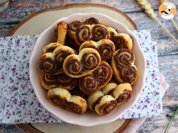 Puff pastry palmiers with chocolate spread - photo 4