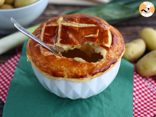 Puff pastry soup with leeks and potatoes - photo 3