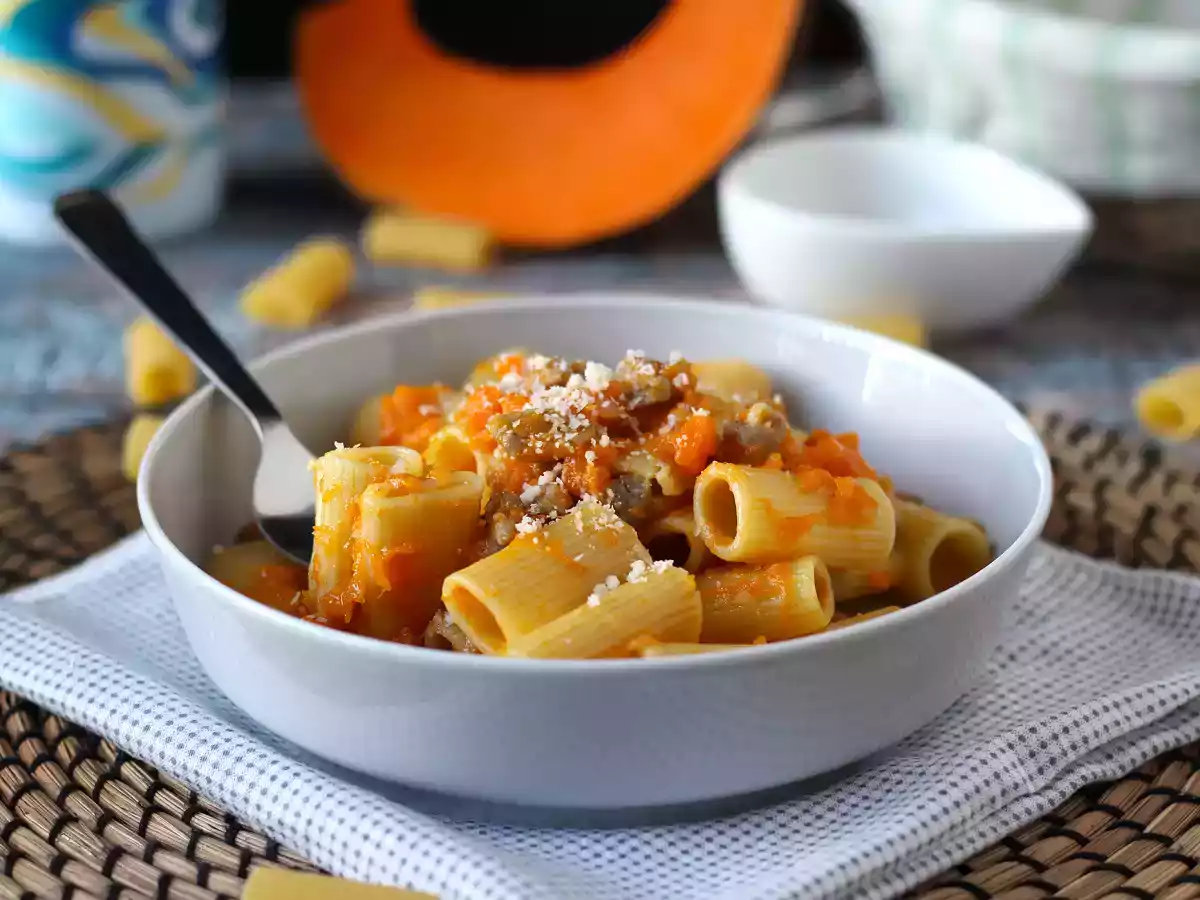 Pumpkin and sausage meat pasta - photo 2