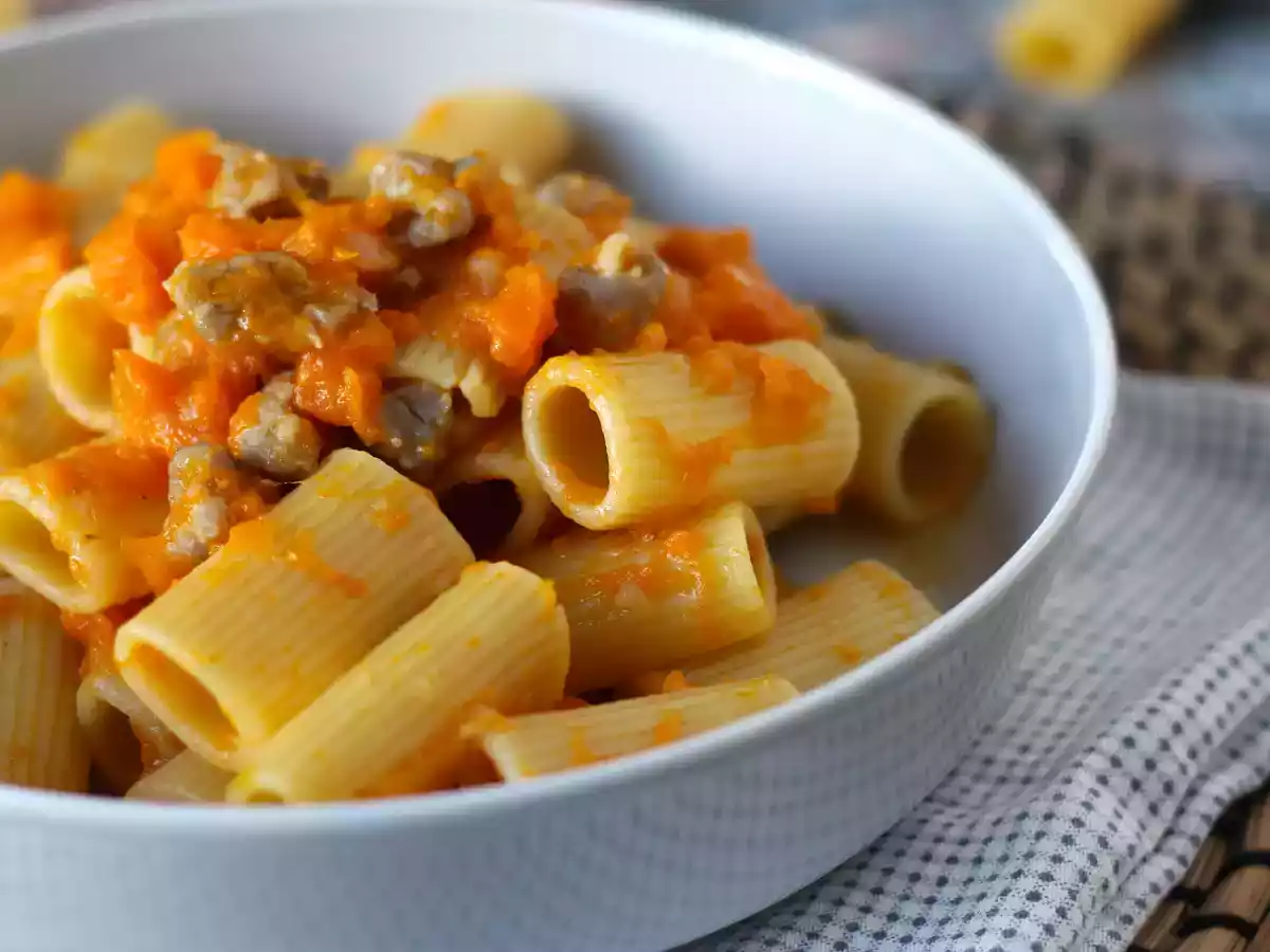 Pumpkin and sausage meat pasta - photo 3