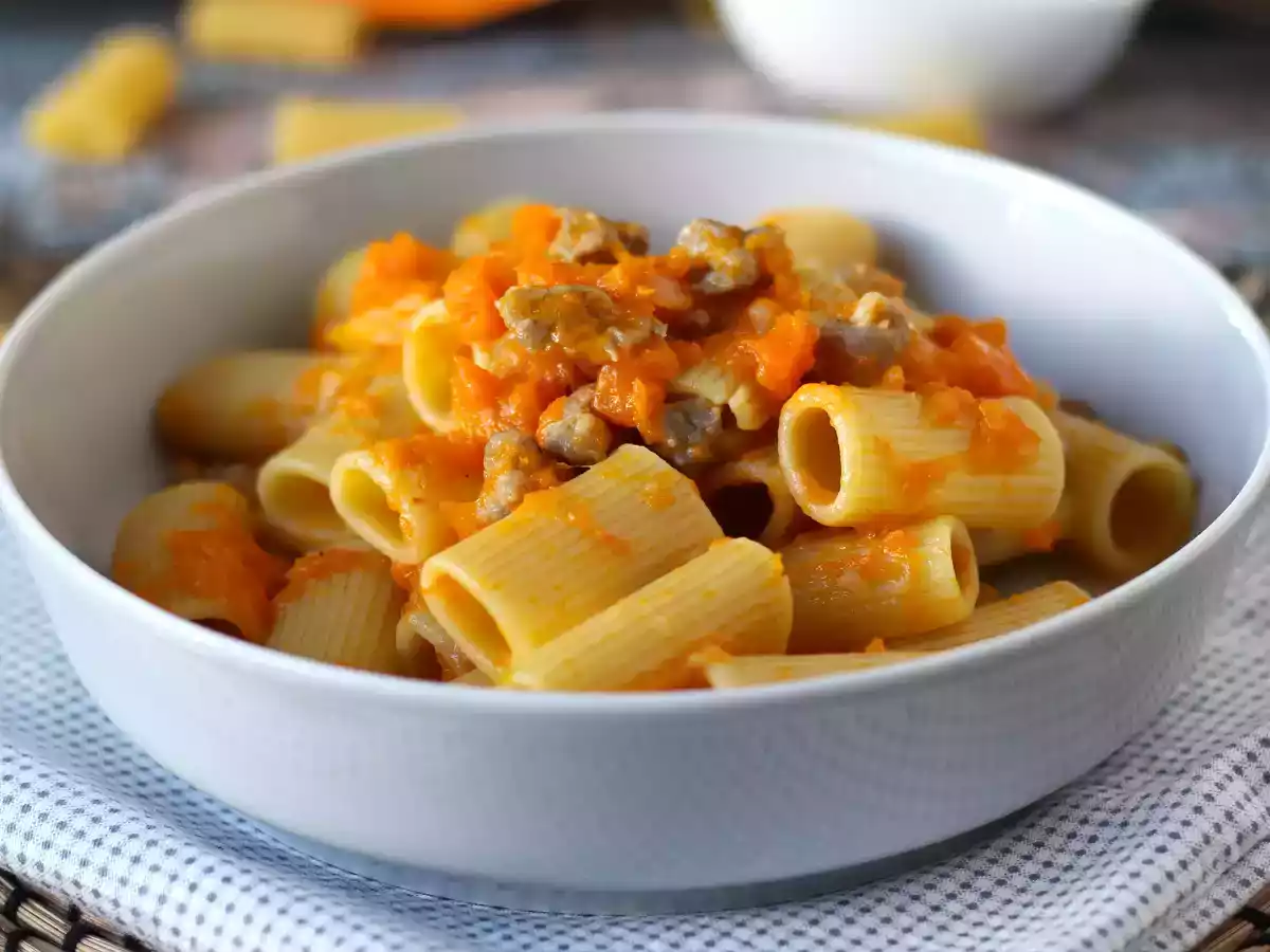 Pumpkin and sausage meat pasta - photo 7