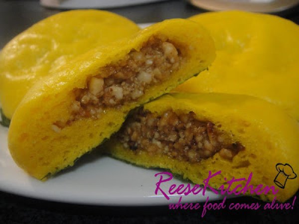 Pumpkin Hee Pan with Peanut Filling