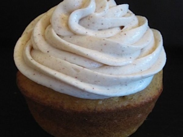 Pumpkin Spice Cupcakes with Honey Cinnamon Cream Cheese Frosting