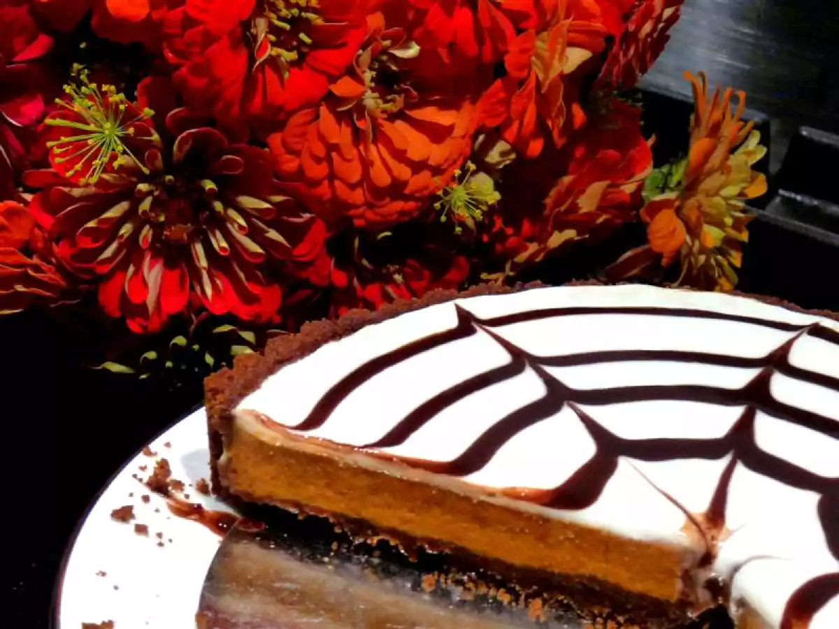 Pumpkin Tart with Spider Web Topping