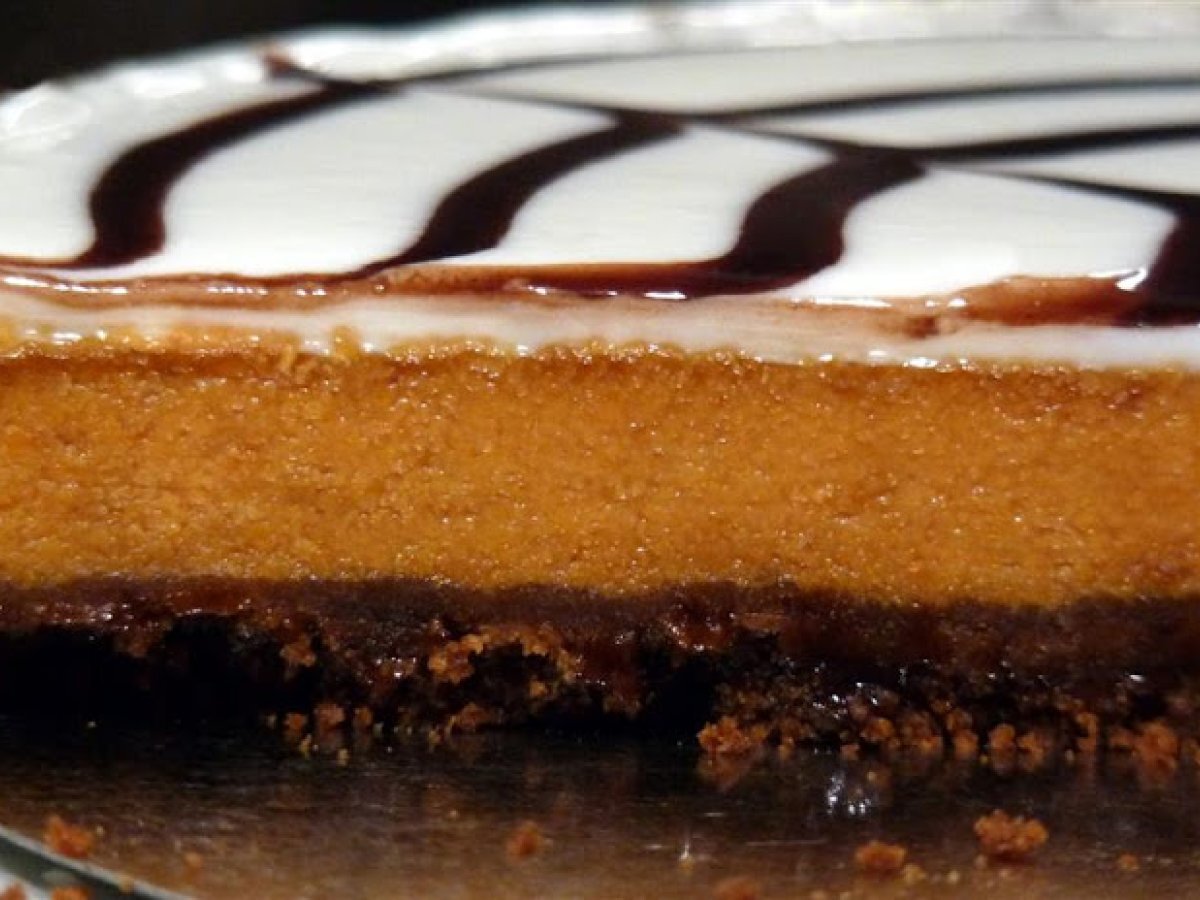 Pumpkin Tart with Spider Web Topping - photo 3