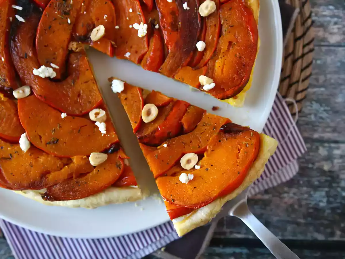 Pumpkin tatin with goat's cheese and honey