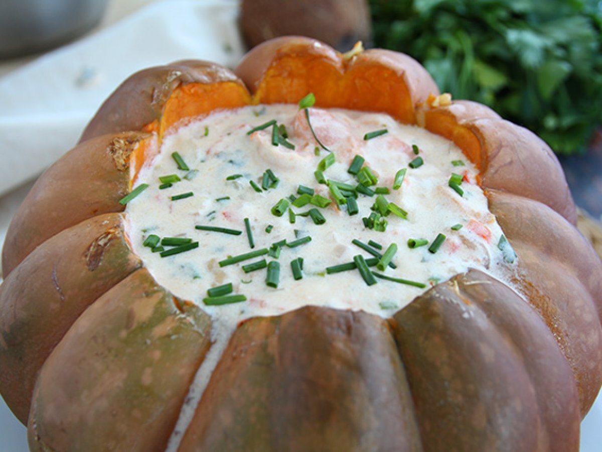 Pumpkin with shrimps - The Brazilian Camarão na moranga - photo 2