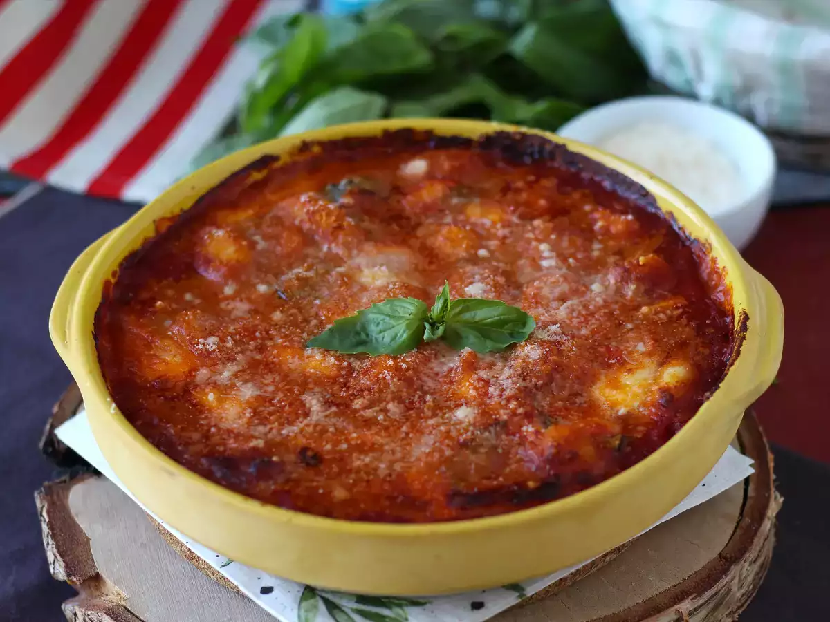 Quick and comforting tomato and mozzarella gnocchi gratin – baked gnocchi alla sorrentina - photo 4
