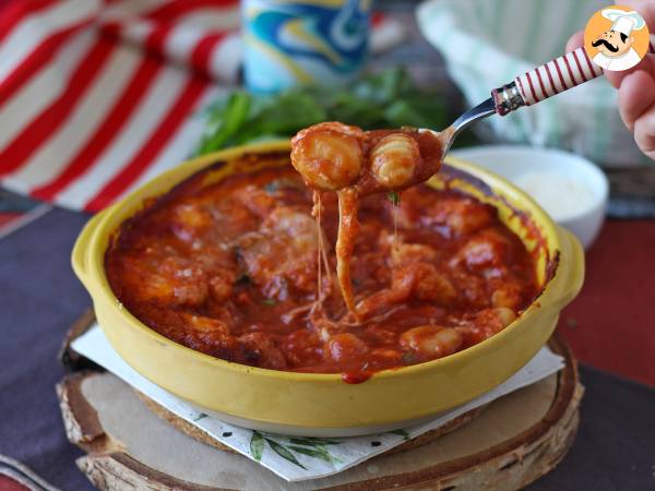 Quick and comforting tomato mozzarella gnocchi gratin - oven baked gnocchi alla sorrentina - photo 2