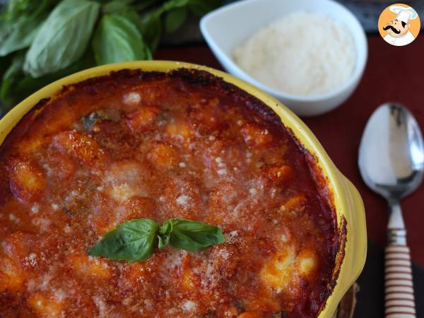 Quick and comforting tomato mozzarella gnocchi gratin - oven baked gnocchi alla sorrentina - photo 3