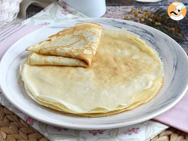 Quick and easy French crepe batter recipe - you'll love this sweet snack! - photo 4