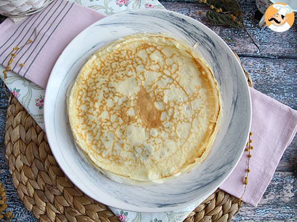 Quick and easy French crepe batter recipe - you'll love this sweet snack! - photo 3