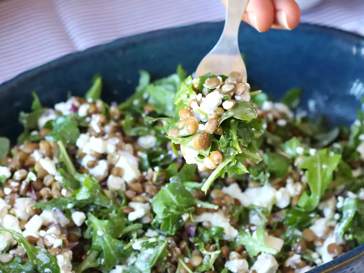 Quick and easy protein-packed lentil salad with cottage cheese - photo 2