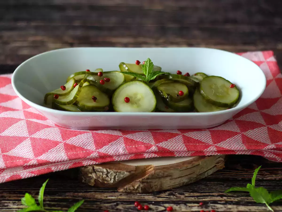 Quick sweet-and-sour cucumber salad - photo 4