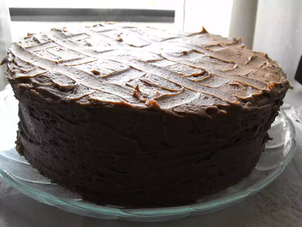 Quick Yellow Cake and Chocolate Frosting
