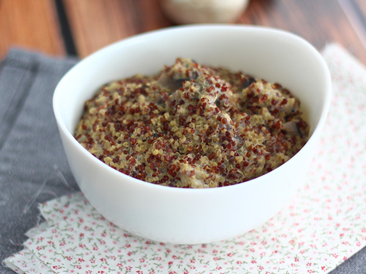 Quinoa risotto with mushrooms