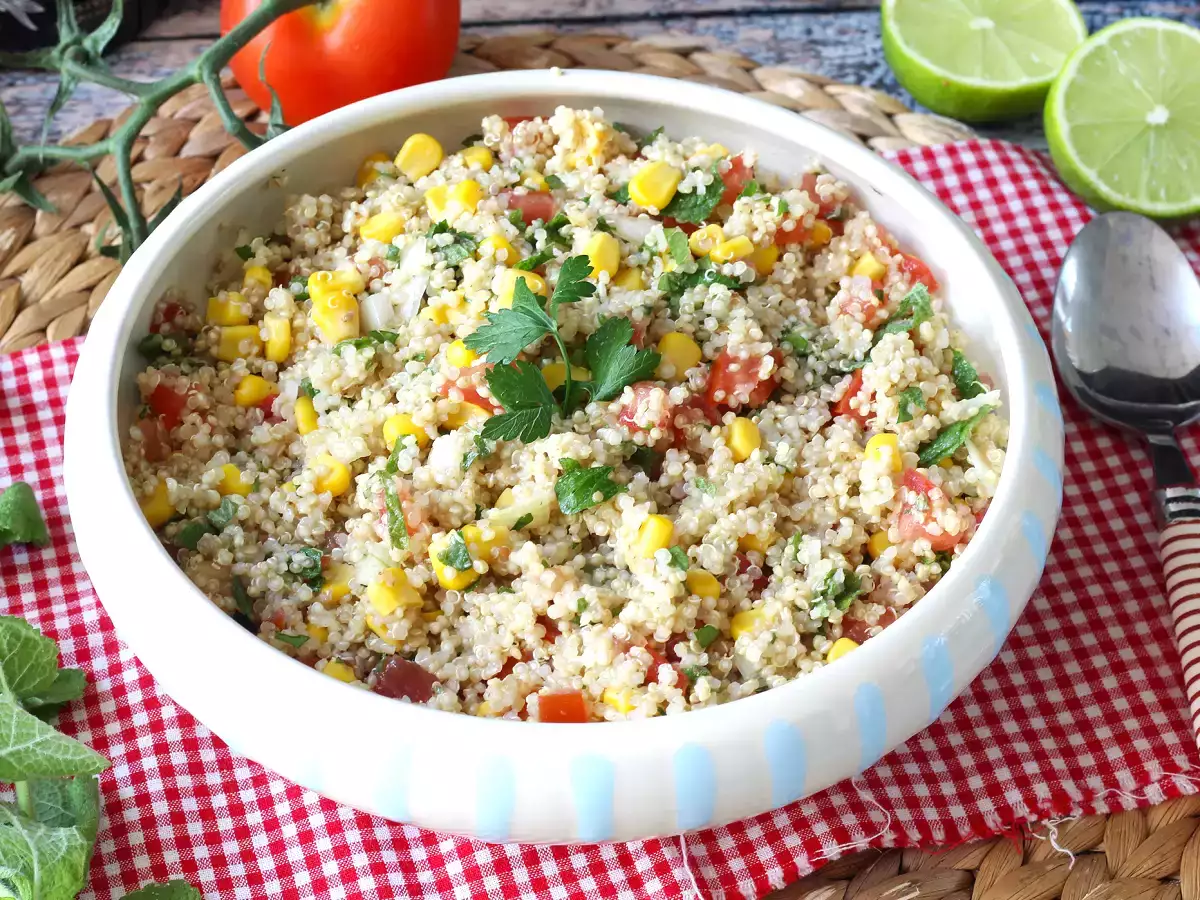 Quinoa salad with a tabbouleh flavor: Refreshing and even healthier - photo 3