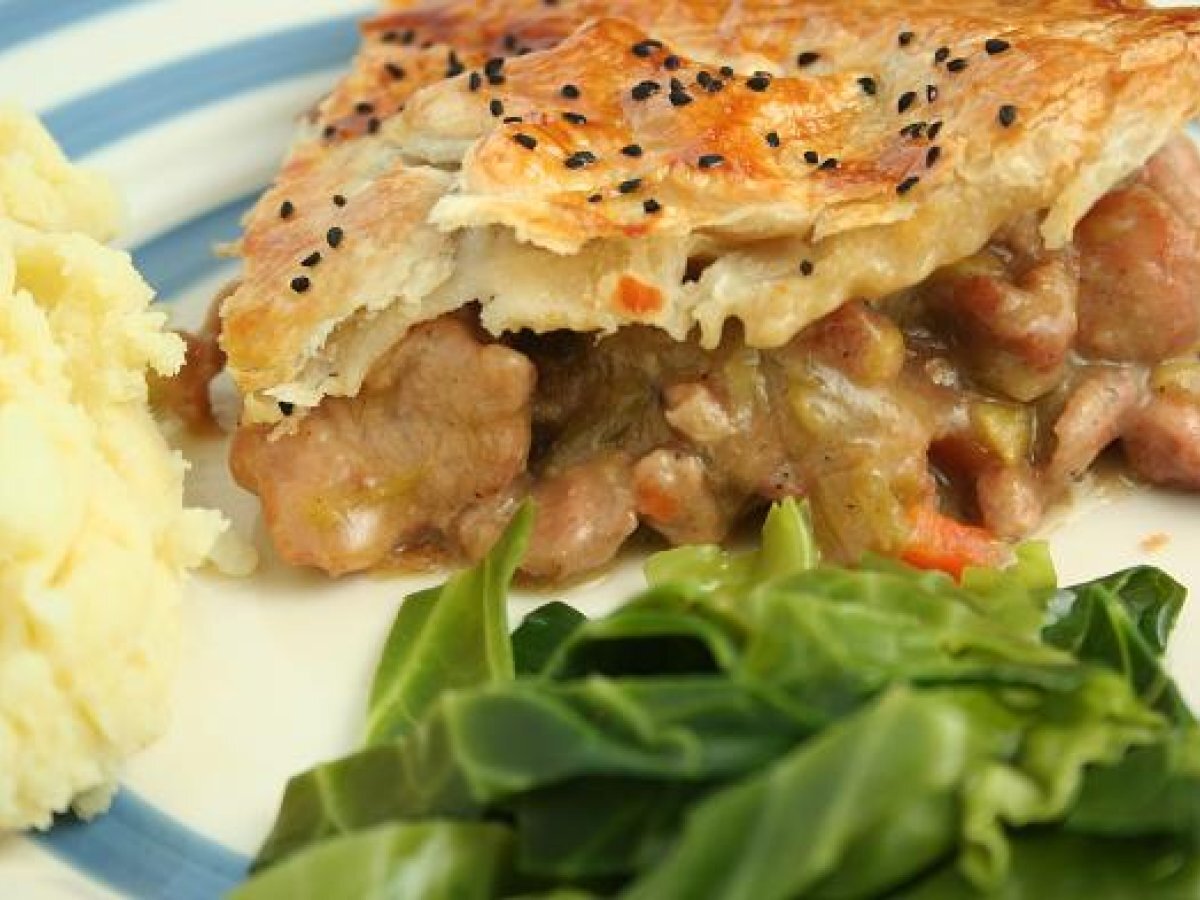 Rabbit and Leek Pie - photo 2