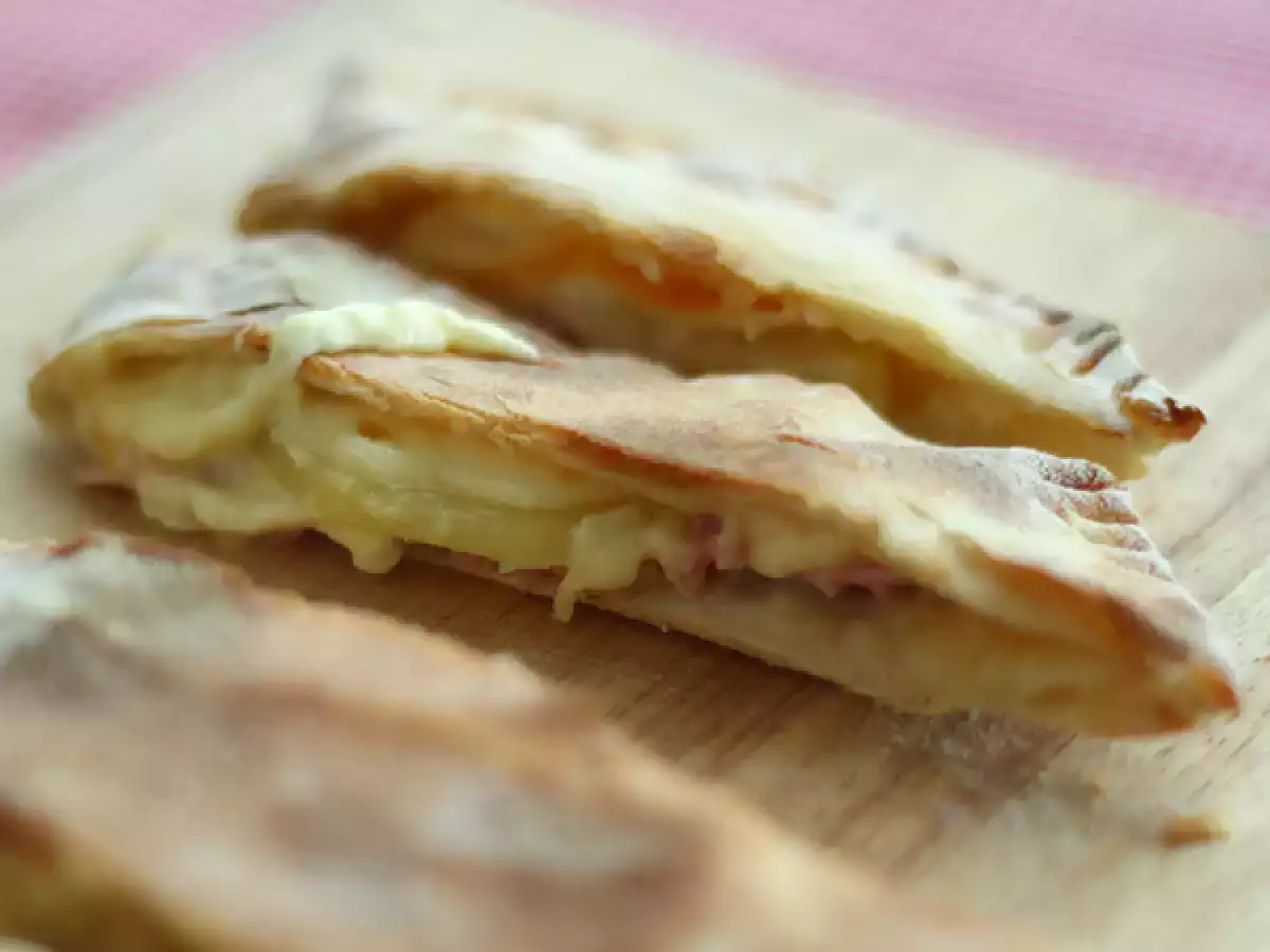 Raclette calzone, the Savoyard-style calzone - photo 3