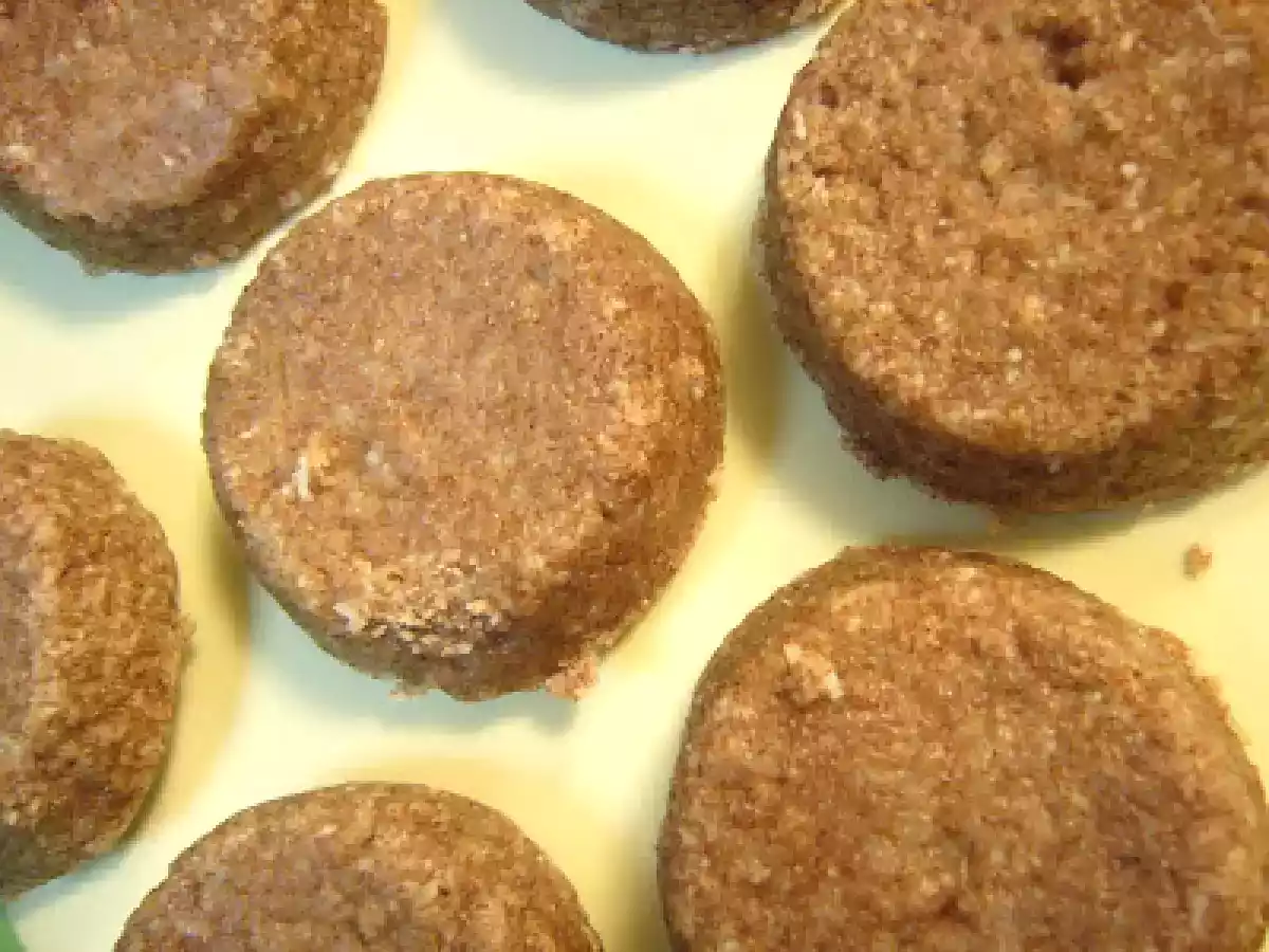 Ragi Puttu / Finger Millet Cakes