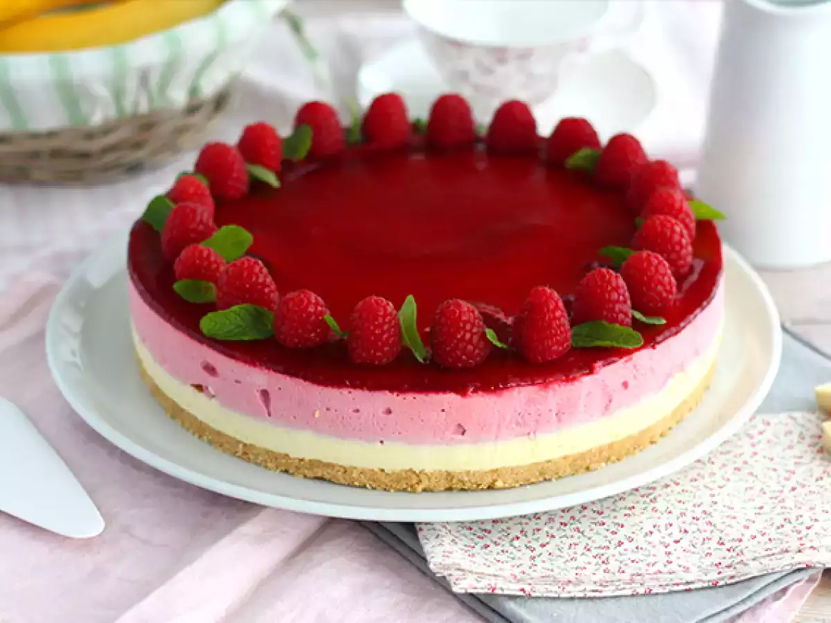 Raspberry and White Chocolate Bavarois (Step-by-Step and Video) - photo 3