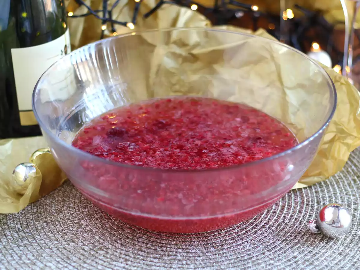 Raspberry champagne soup - photo 2
