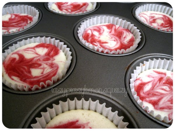 Raspberry Swirl Cheesecake Cupcakes