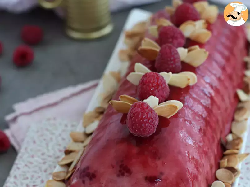 Raspberry tiramisu cake log - photo 6