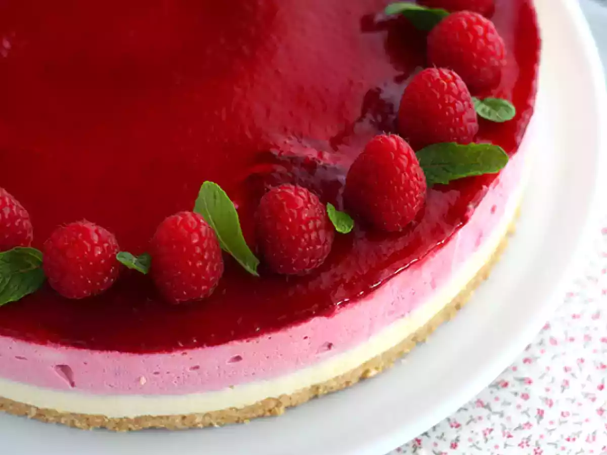 Raspberry white chocolate bavarois (steps and video) - photo 4