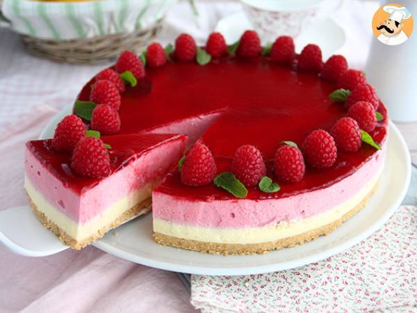 Raspberry white chocolate bavarois (steps and video)