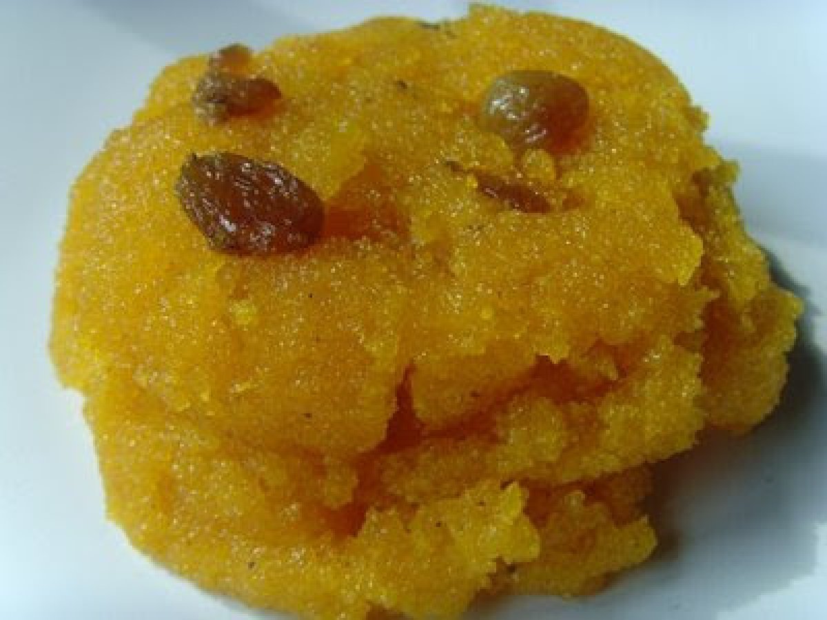 RAVA KESARI (SOJJI) (CREAM OF WHEAT INDIAN DESSERT)