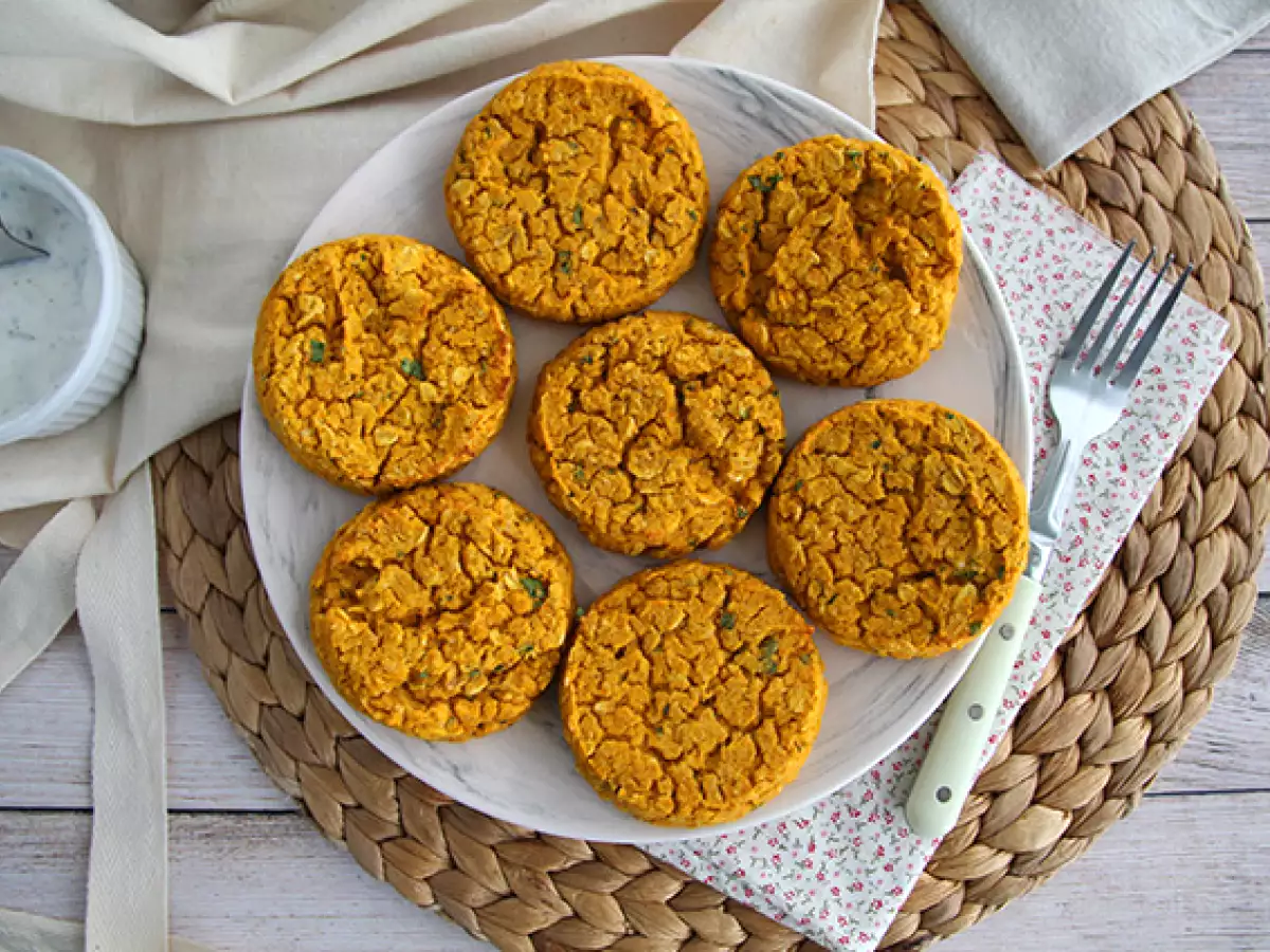 Red lentil and carrot patties