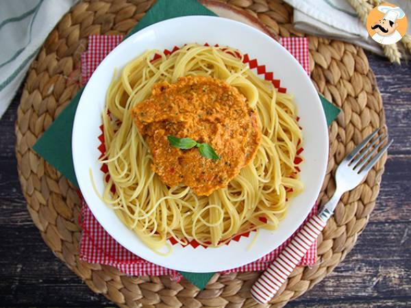 Red pesto sauce