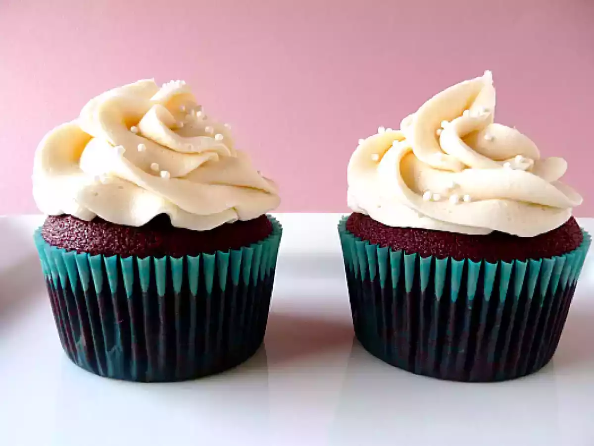 Red Velvet Cupcakes with Cream Cheese Frosting