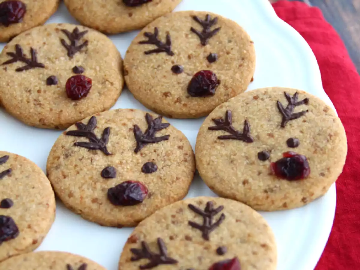 Reindeer shortbread cookies (gluten-free and vegan) - photo 2