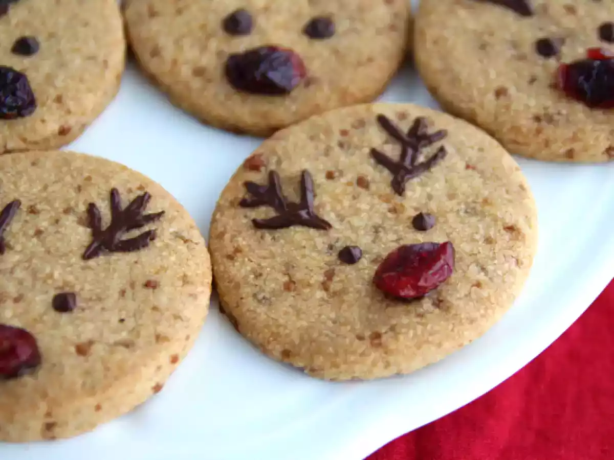Reindeer shortbread cookies (gluten-free and vegan) - photo 3