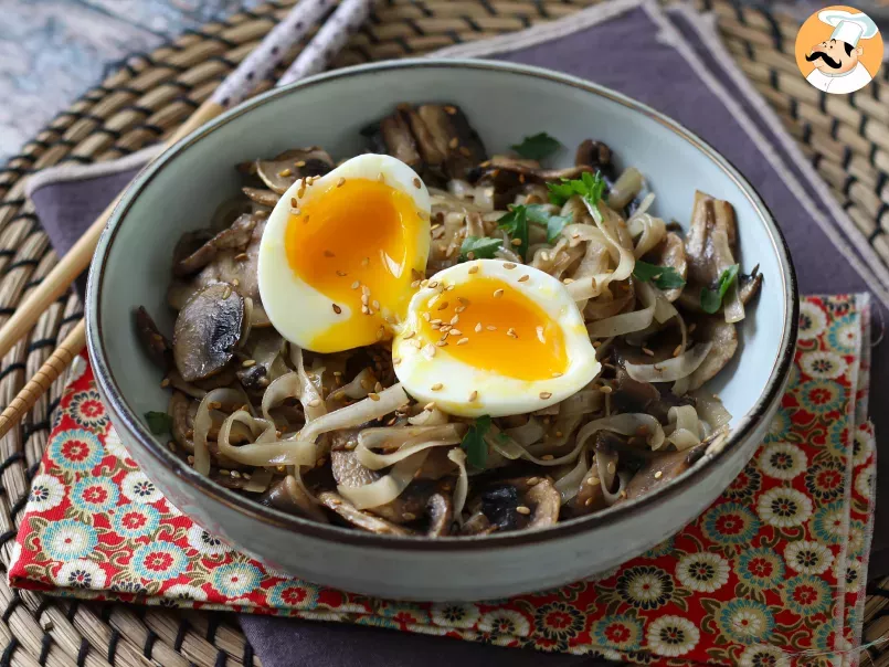 Rice noodles with mushrooms and their soft-boiled egg!, photo 5